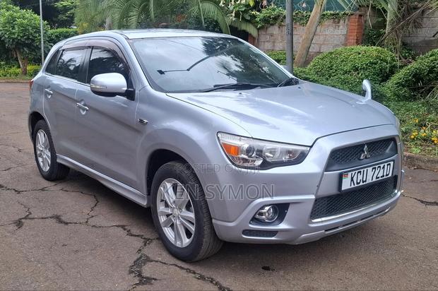 Mitsubishi RVR 2013 Silver
