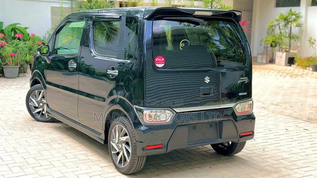 Suzuki Wagon R 660 Hybrid AWD 2020 Black