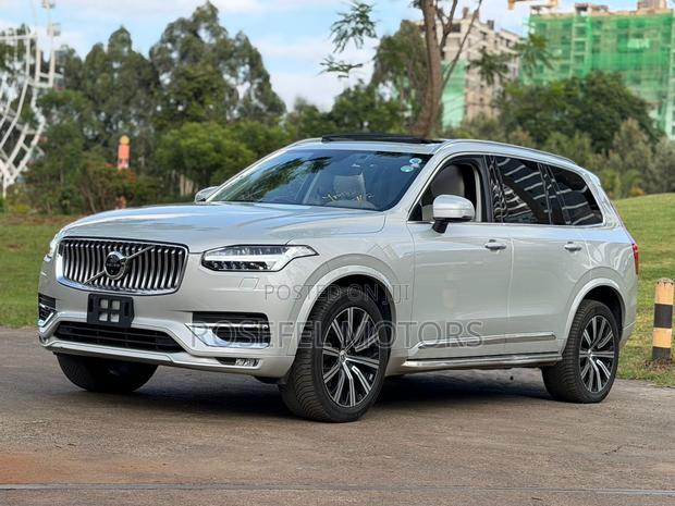 Volvo XC90 T6 Inscription 7 Passenger AWD 2020 White