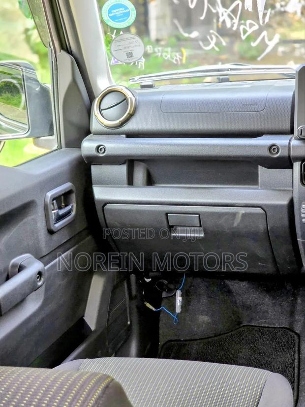 Nissan Serena 2019 Pearl