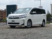 Toyota Voxy 2019 White for sale