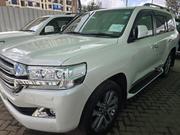 Toyota Land Cruiser 4.6 V8 ZX 2019 White for sale