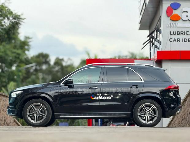 Mercedes-Benz GLE-Class GLE 300d 4MATIC 2020 Black