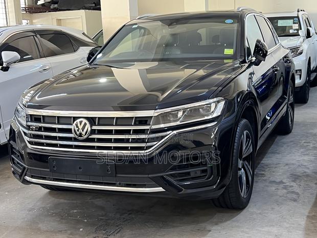 Volkswagen Touareg 2021 Black