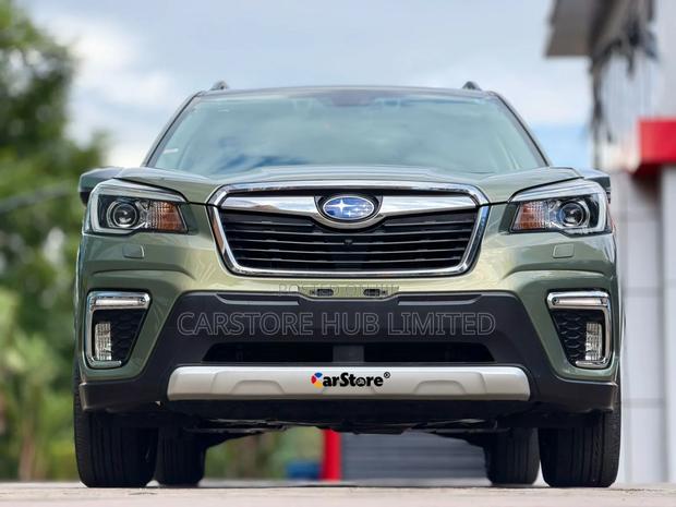 Subaru Forester Premium AWD 2019 Green