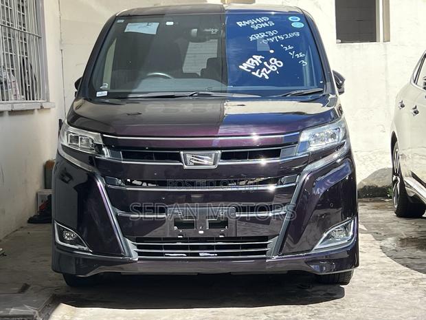 Toyota Noah 2019 Purple