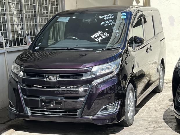 Toyota Noah 2019 Purple
