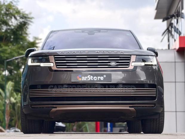 Land Rover Range Rover Vogue 2023 Brown