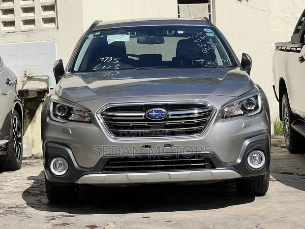 Subaru Outback 2019 Silver