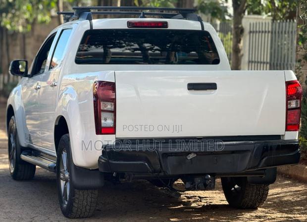 Isuzu D-MAX 2018 White