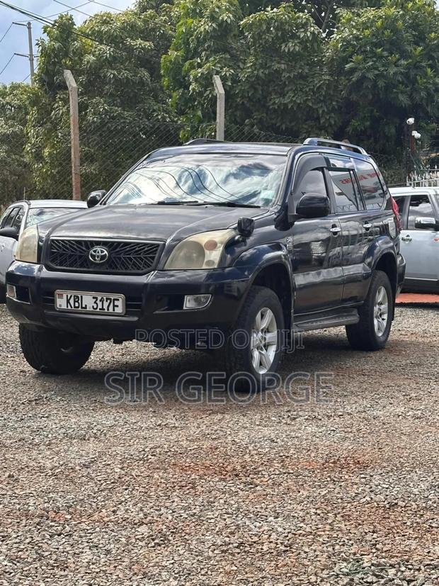 Toyota Land Cruiser 2005 Black