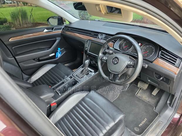 Volkswagen Passat 2016 Maroon