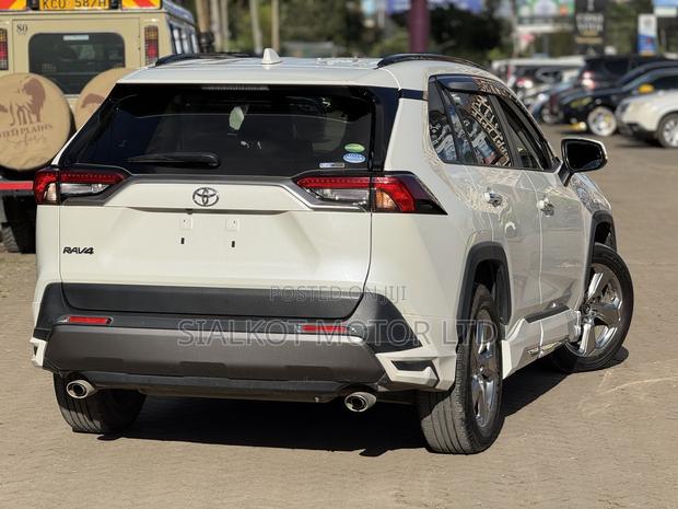 Toyota RAV4 TRD Off Road AWD 2020 White