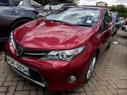 Toyota Auris 2014 Red for sale