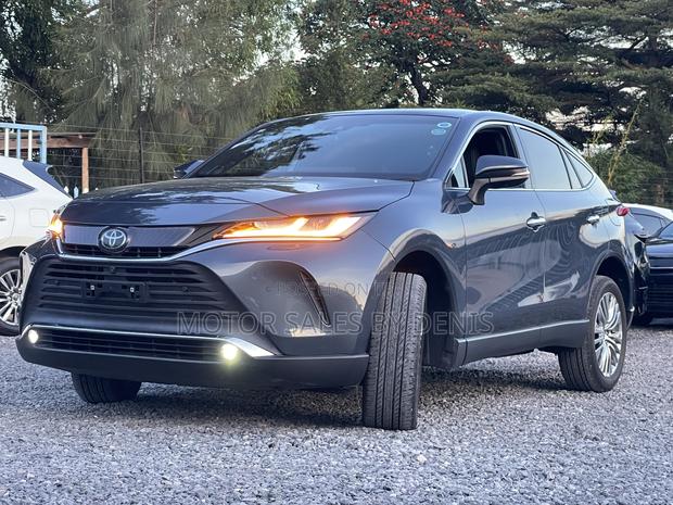 Toyota Harrier 2.0 4WD 2020 Gray