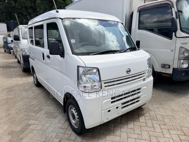 Nissan NV100 Clipper 2019 White