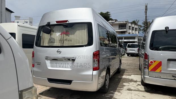Nissan NV350 2019 Silver