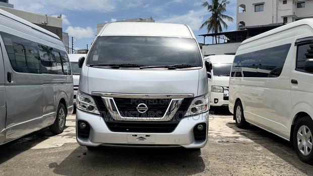 Nissan NV350 2019 Silver