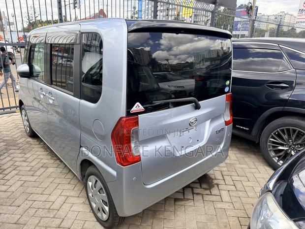 Daihatsu Tanto 2019 Silver