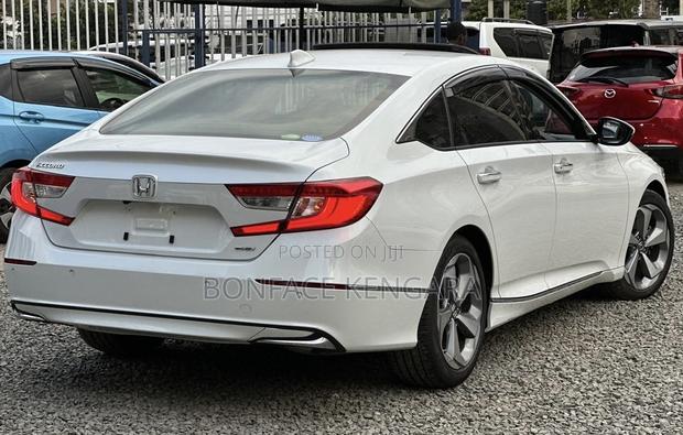 Honda Accord Sport 2.0T 2020 White