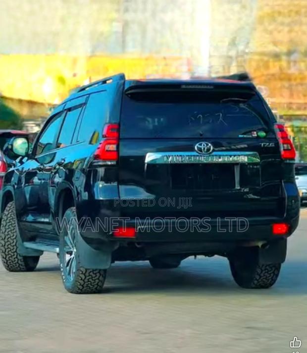 Toyota Land Cruiser Prado 2.8 2019 Black