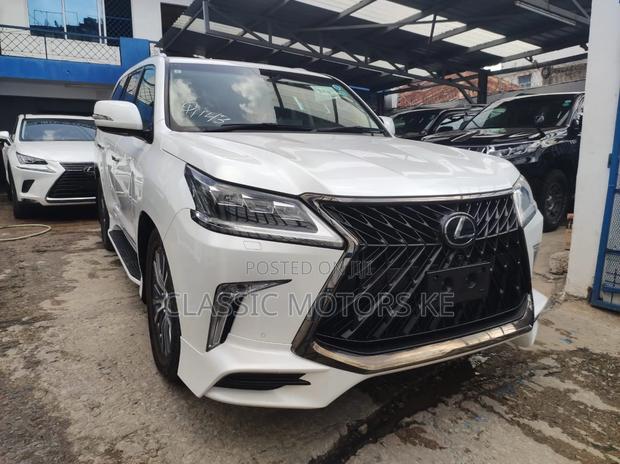 Lexus LX 570 AWD 2020 White