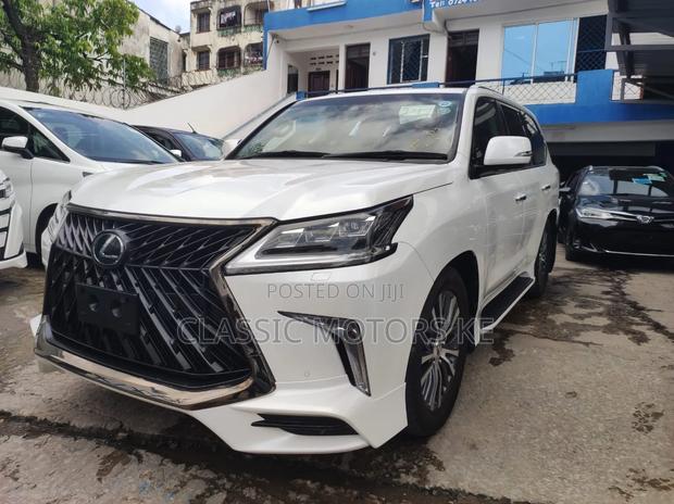 Lexus LX 570 AWD 2020 White