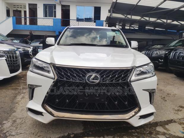 Lexus LX 570 AWD 2020 White