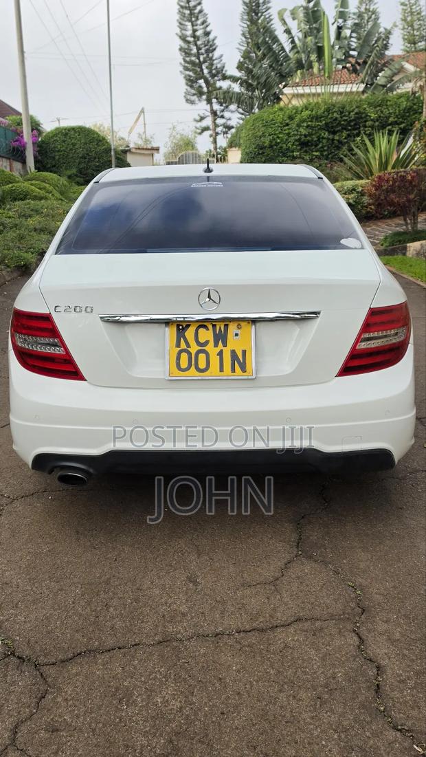 Mercedes-Benz C200 2012 White