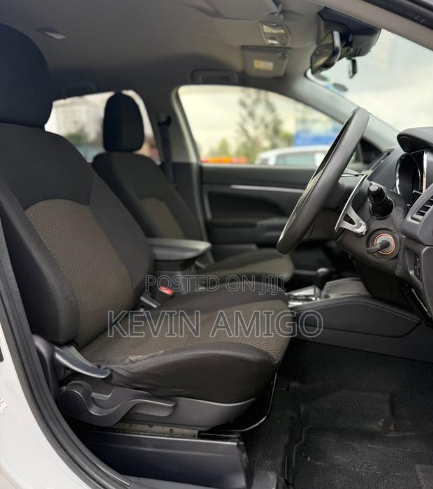 Mitsubishi RVR 2020 White