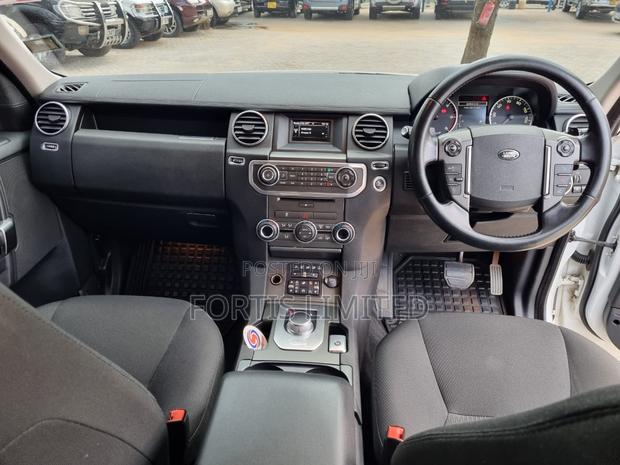 Land Rover Lr4 2015 White