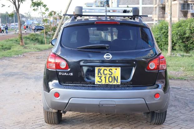 Nissan Dualis 2011 Black