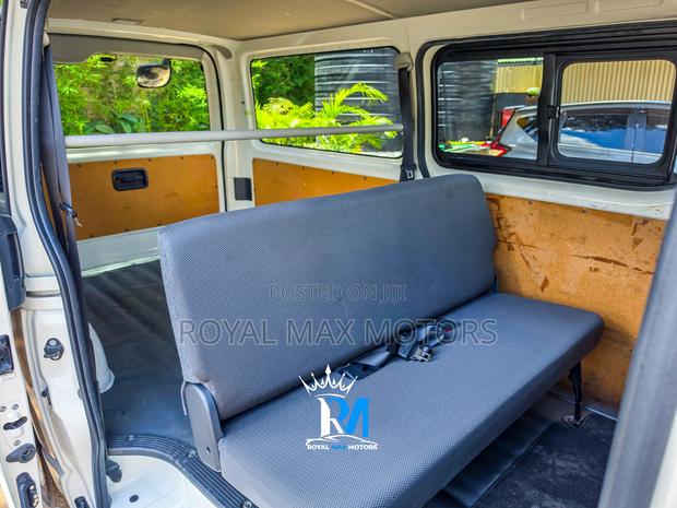 Toyota HiAce 2019 Beige