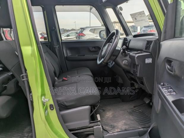 Toyota Pixis Mega 660 FWD 2019 Green