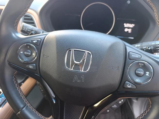 Honda Vezel 1.5 Hybrid 2WD 2019 Gray