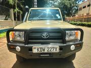 Toyota Land Cruiser 2013 Yellow for sale