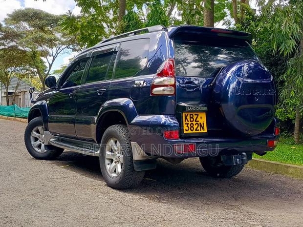 Toyota Land Cruiser 2007 Black