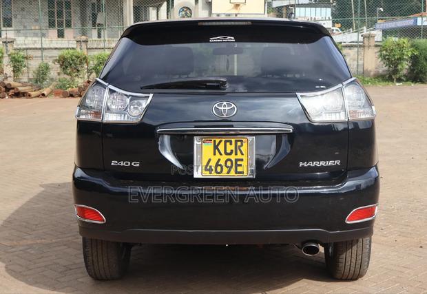 Toyota Harrier 2.4 2011 White