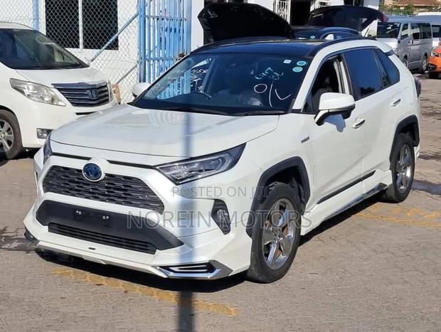 Toyota RAV4 2020 White