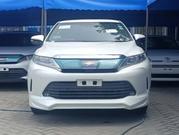 Toyota Harrier 2.5 Hybrid 4WD 2019 White for sale