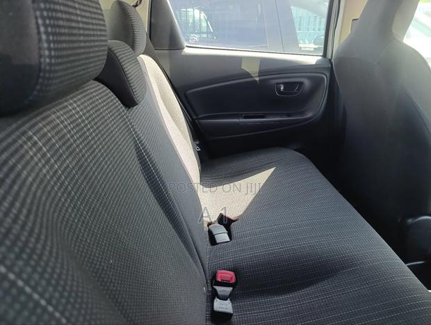 Toyota Vitz 1.5 FWD Hybrid 5dr 2019 Silver