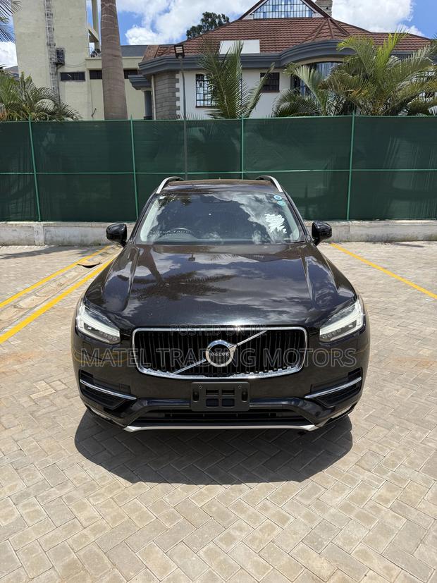 Volvo XC90 T5 Momentum AWD 2018 Black