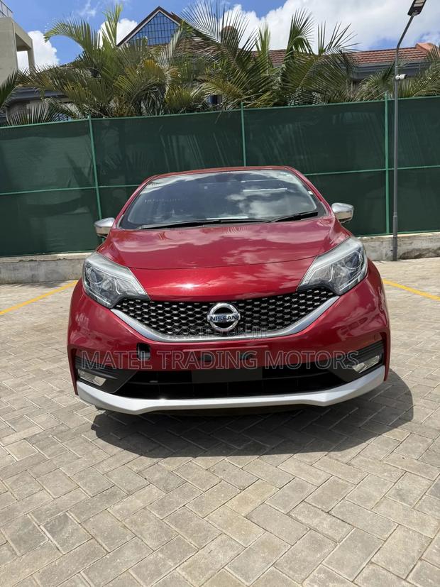 Nissan Note 1.2 Hybrid 2018 Red