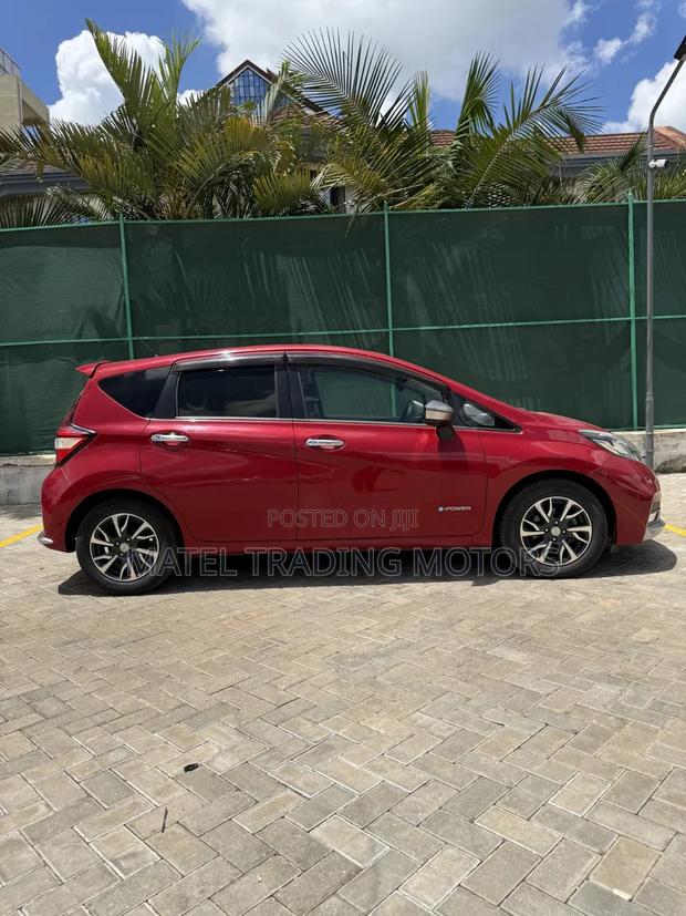 Nissan Note 1.2 Hybrid 2018 Red