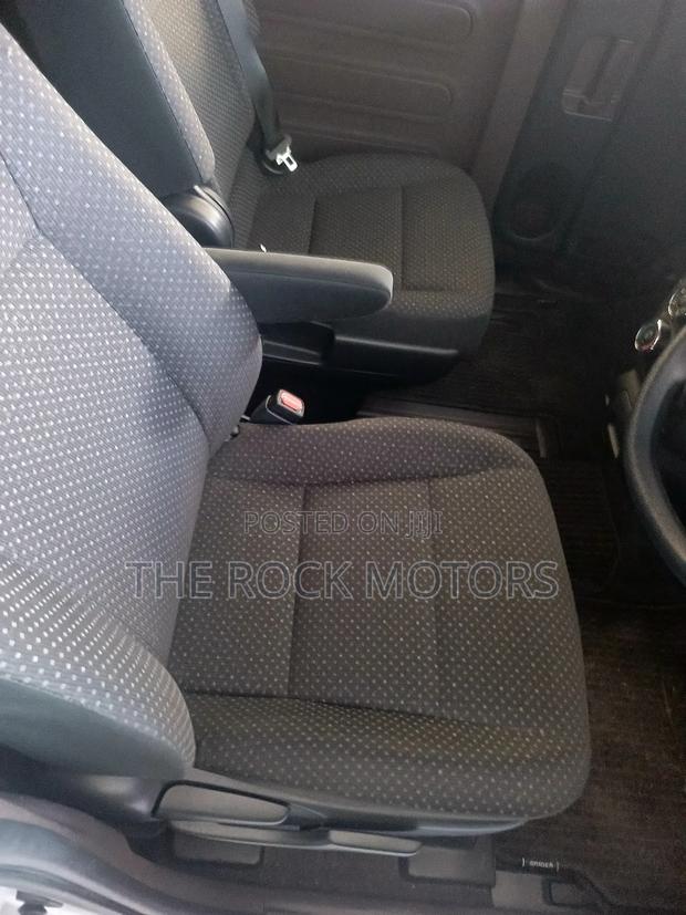 Toyota Spade 2018 Silver