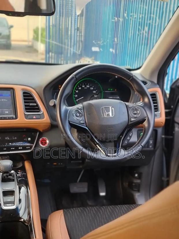 Honda Vezel 1.5 Hybrid 2WD 2020 Gray
