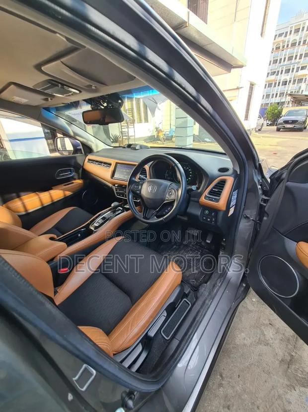 Honda Vezel 1.5 Hybrid 2WD 2020 Gray
