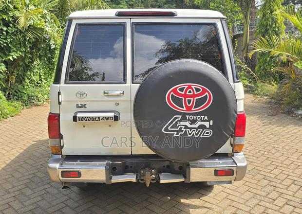 Toyota Land Cruiser 76 Series 2017 Beige