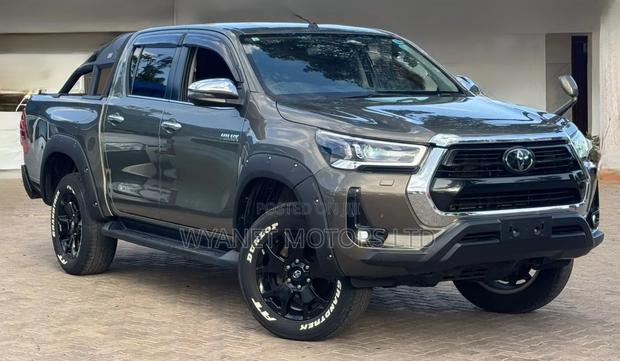 Toyota Hilux Revo Double Cab Deisel 2.4 AWD 2020 Gray
