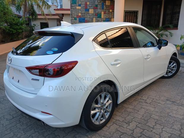 Mazda Axela 2019 White